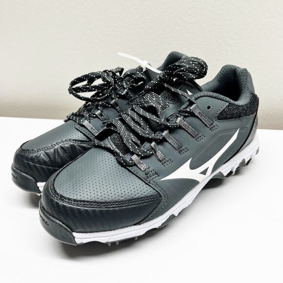 NEW Mizuno Women's Gray 9-Spike Swift 6 Low Metal Softball Cleats Shoes Size 6.5 - Picture 1 of 7